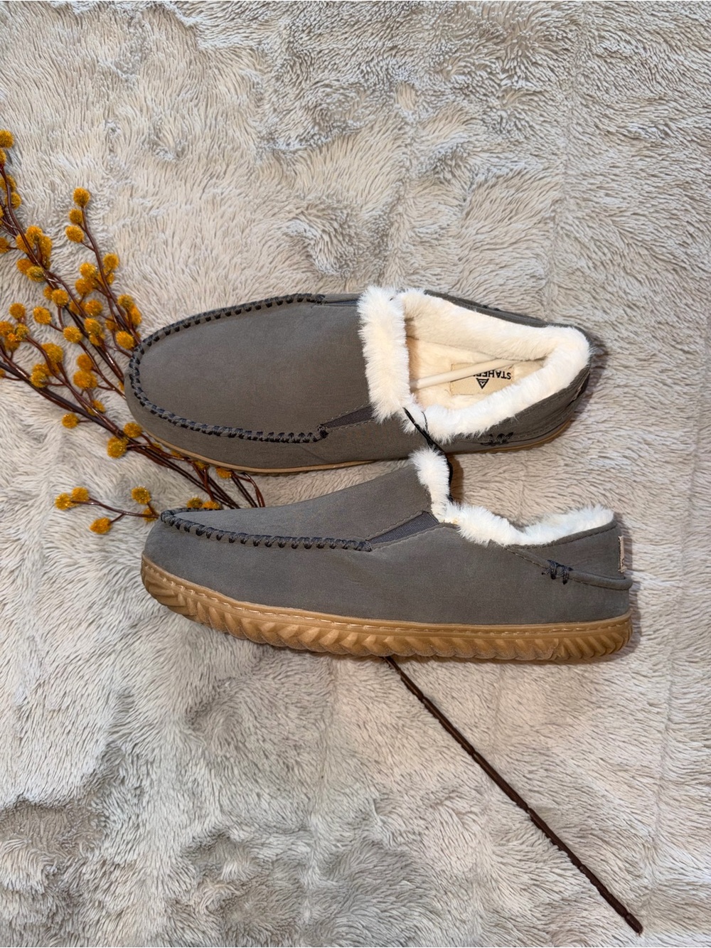 Women's Gray Fleece-Lined Slip-On Slippers with Tan Sole